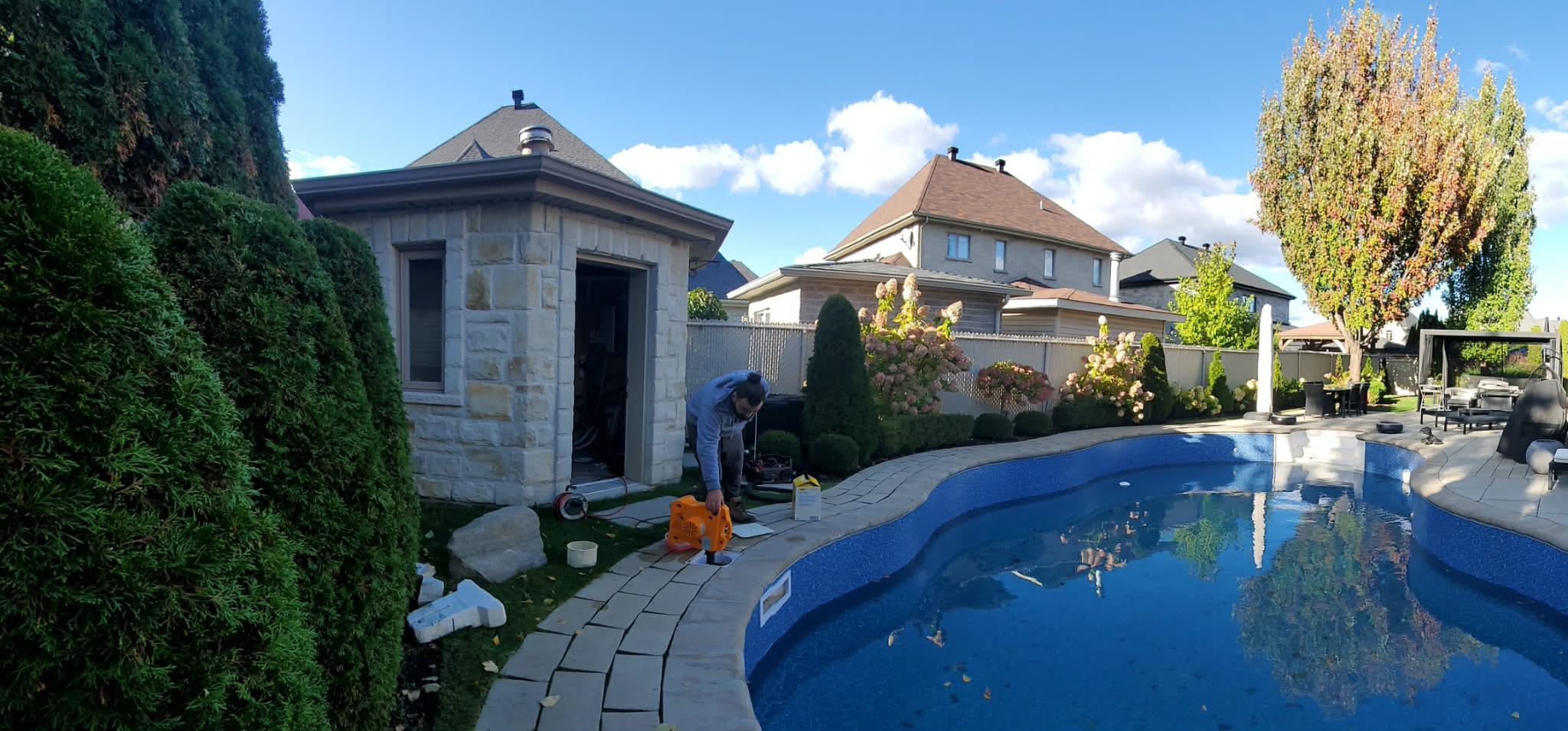 Ouverture de piscine creusée