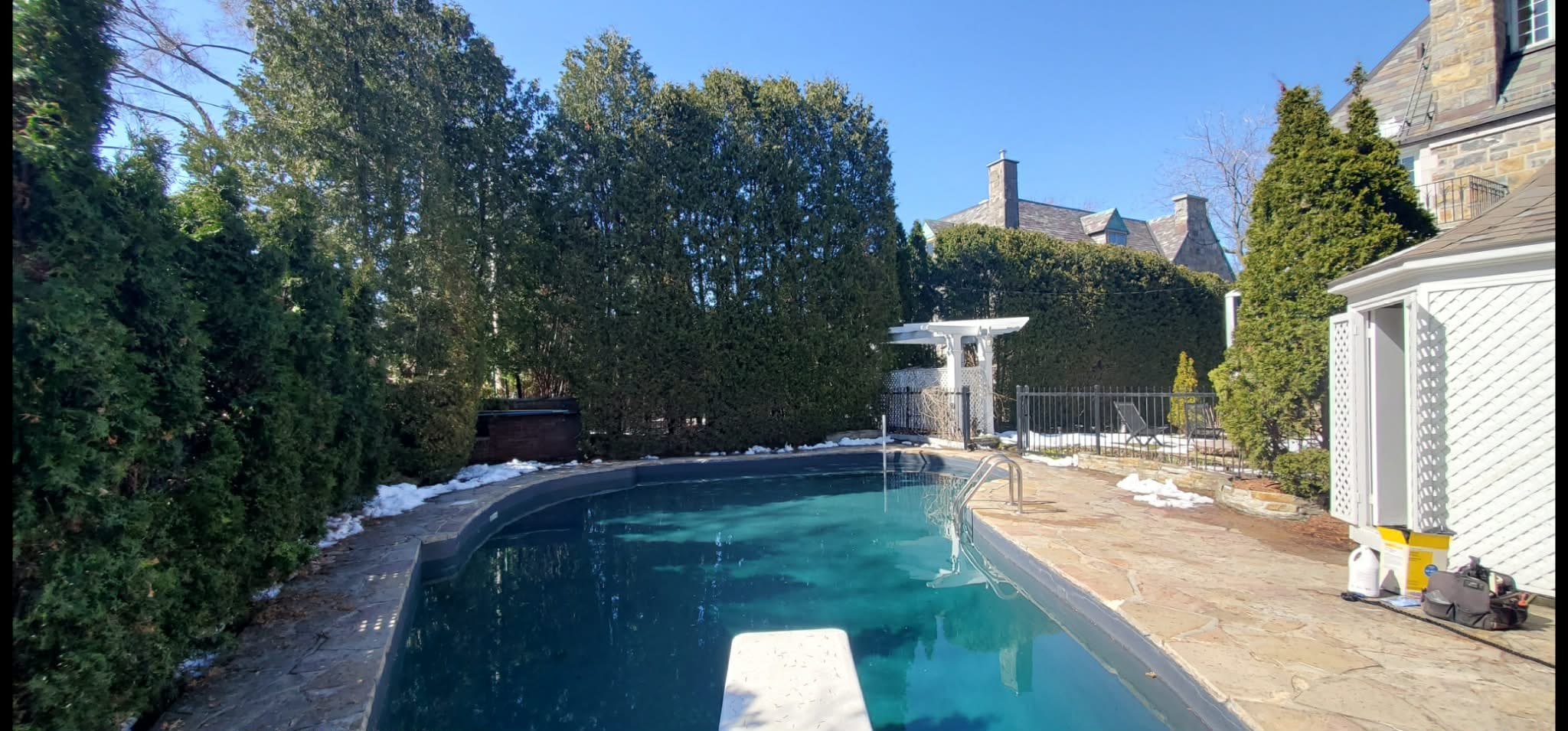 Fermeture de piscine à Laval